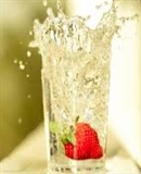 WATER WITH BERRY